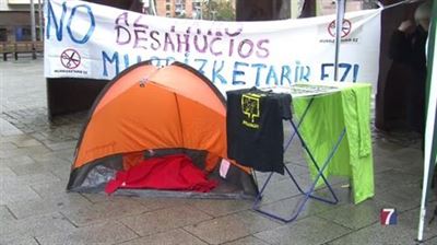Comienza la cuenta atrás para el desahucio de una barakaldesa víctima de violencia machista, y sus..