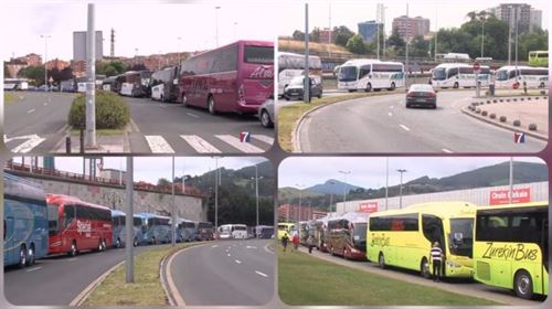 Una manifestación de autobuses parte de Barakaldo a Bilbao