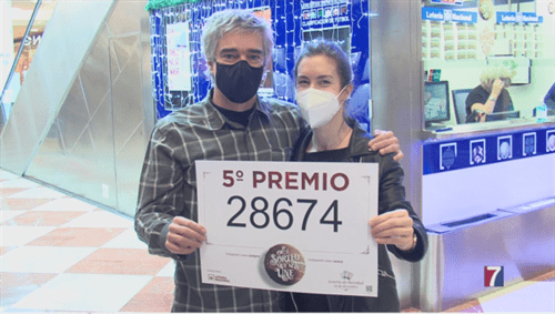 La administración del Centro Comercial Artea vuelve a repartir suerte