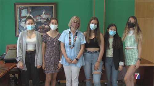 Alumnas del IES Muskiz ganan un premio por su proyecto para recoger plásticos de los mares