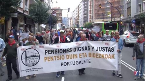 Los pensionistas portugalujos retoman sus movilizaciones ante los bancos