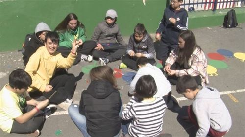 Un centenar de niños portugalujos desarrollan su creatividad artística en las colonias urbanas