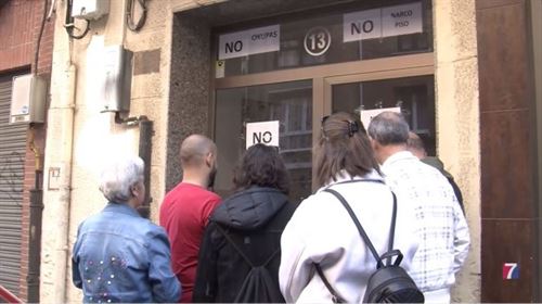 Vecinos de Santurtzi sufren un calvario por un narcopiso ocupa