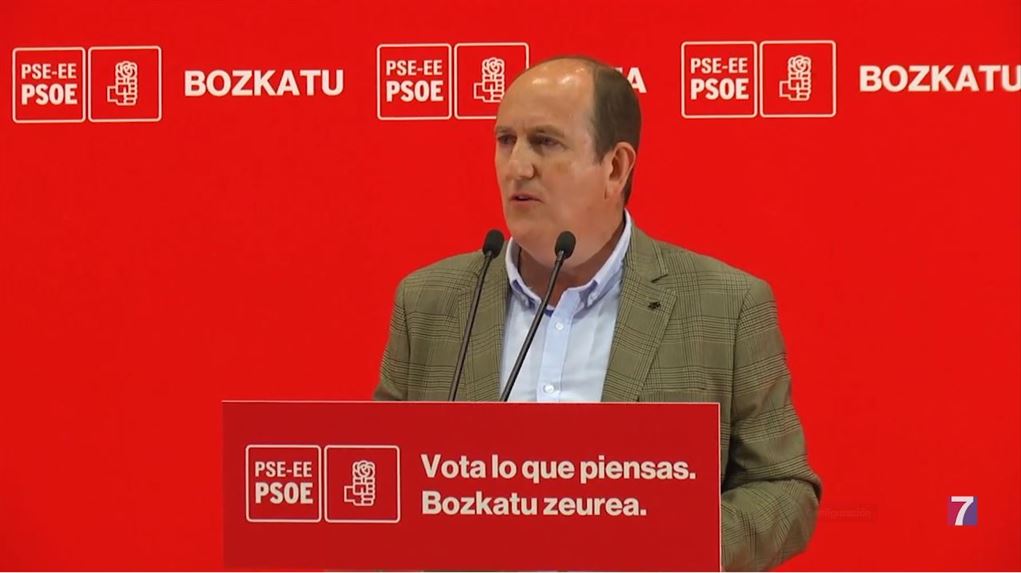 Carlos Fernández “Barakaldo espera que los socialistas lideremos el cambio en la ciudad”