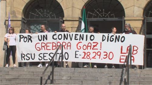 Los trabajadores del servicio de recogida de basuras en Sestao van a la huelga