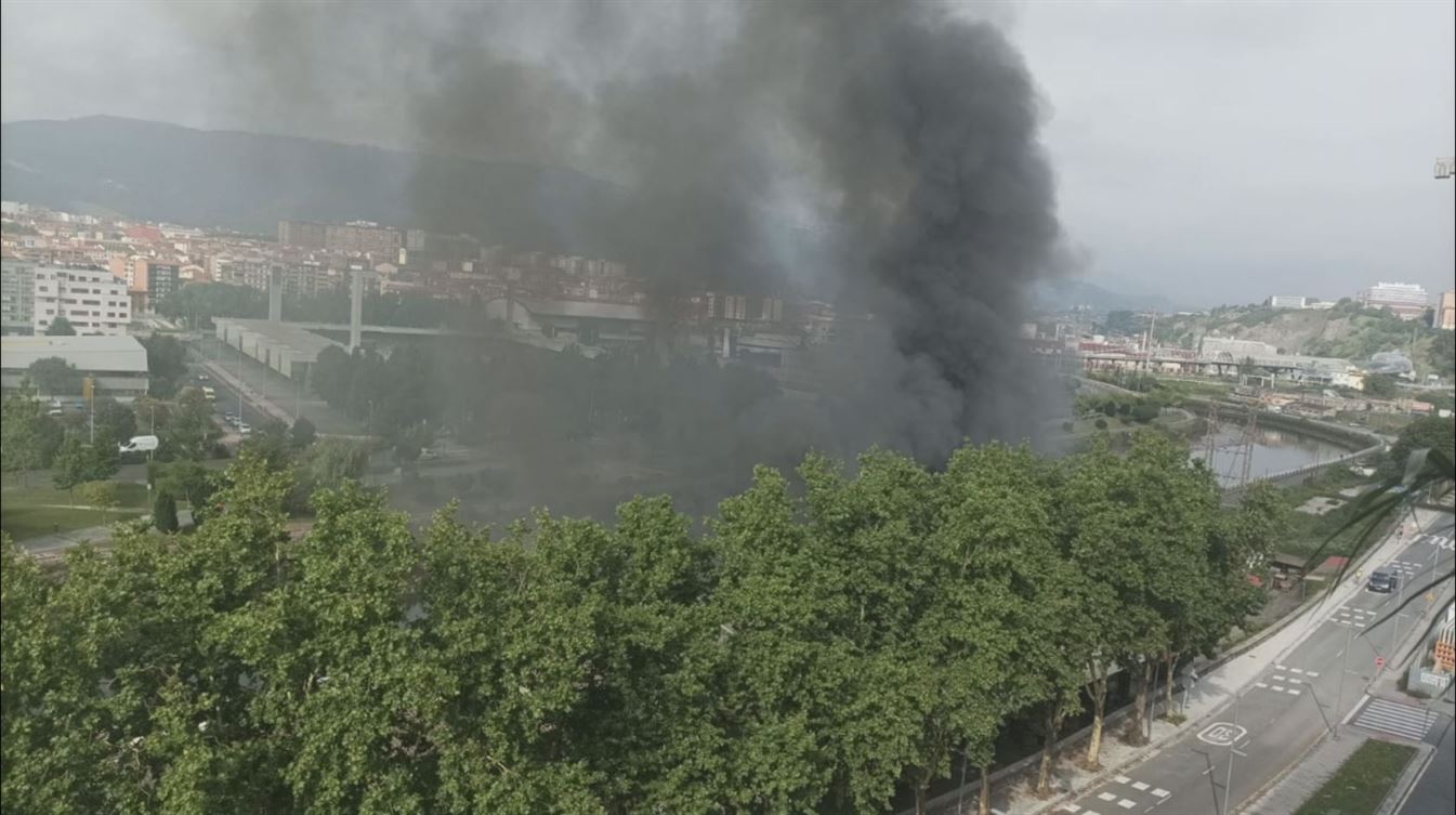 Otro susto en forma de incendio en Sestao