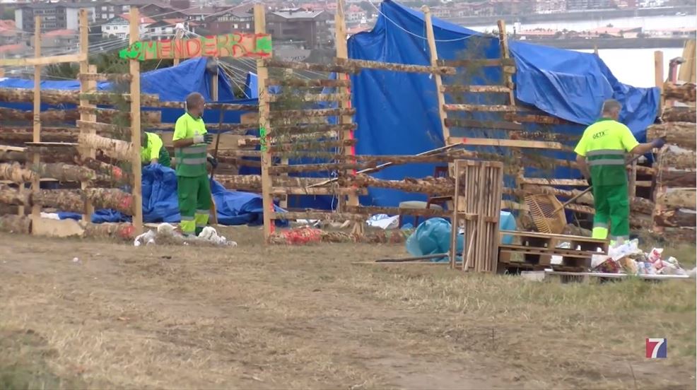 Vecinos de Getxo denuncian la severa contaminación provocada por el Día de Paellas en las campas de Aixerrota