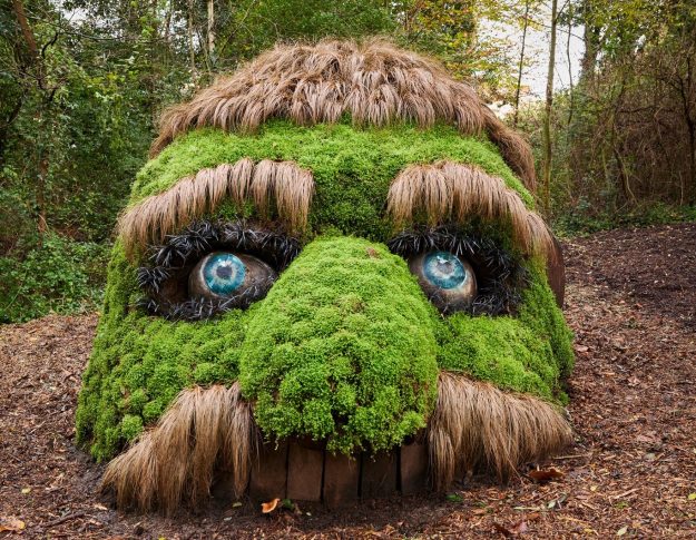 El personaje mitológico Basajaun se muda al parque de Pinosolo en Leioa