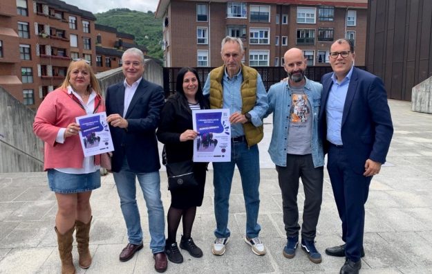 Ortuella saca los bastones a pasear en su I Carrera Popular de Marcha Nórdica