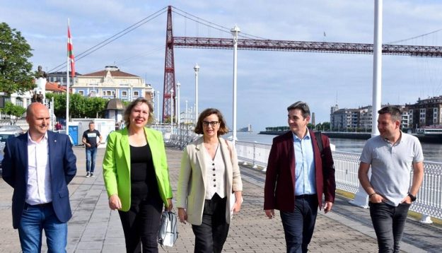 La Diputada General se reúne con los alcaldes de Portugalete y Abanto
