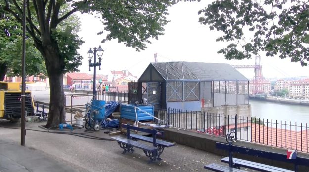 El Ayuntamiento de Portugalete repara las escaleras de emergencia de la biblioteca municipal