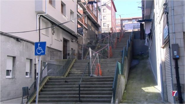 recogen-firmas-contra-unas-escaleras-mecanicas-en-sestao
