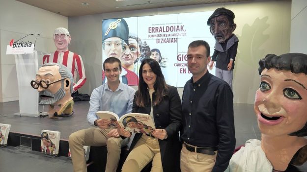 la-diputacion-publica-el-libro-gigantes-cabezudos-y-gargantua-en-bizkaia
