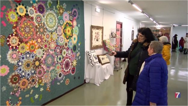 los-mayores-de-sestao-exponen-verdaderas-obras-de-arte-en-la-escuela-de-musica