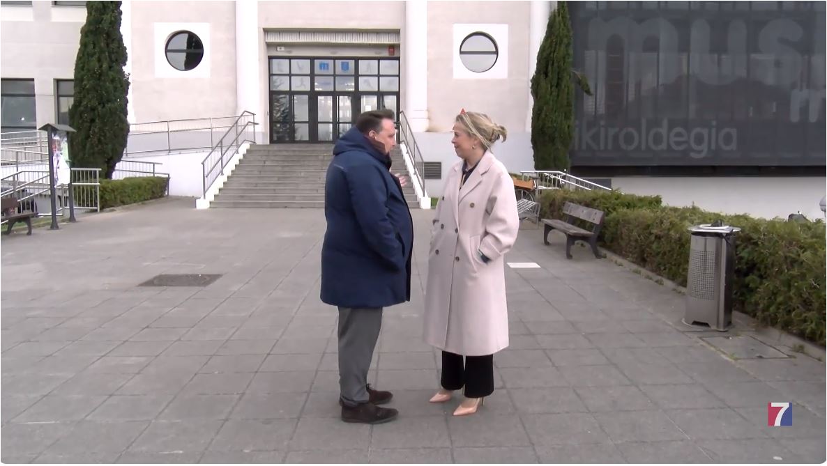 el-pnv-de-muskiz-impulsa-la-ampliacion-del-horario-del-polideportivo